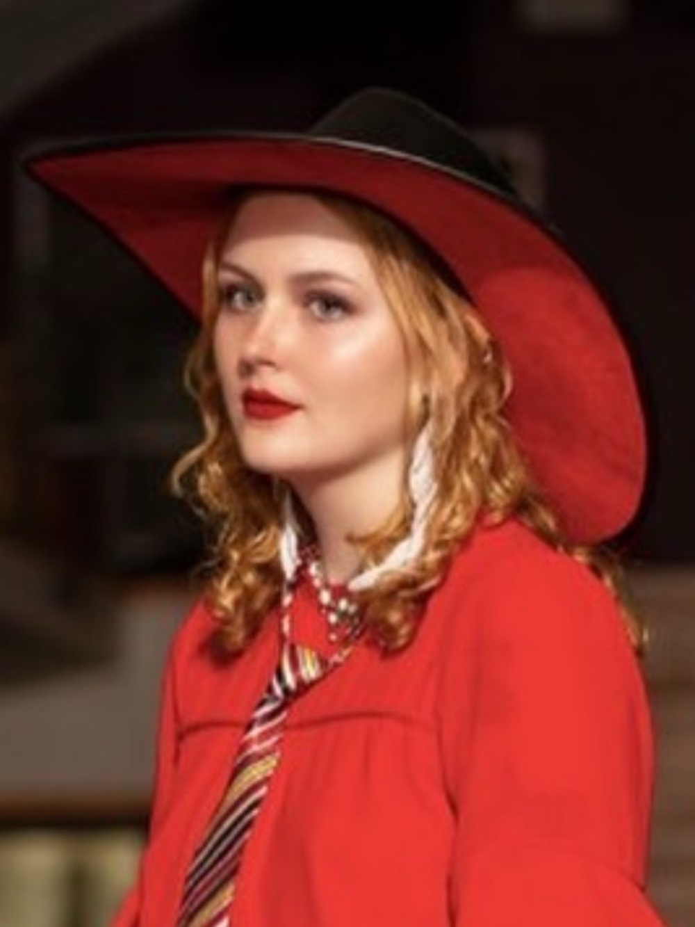 Red Wide-Brim Cowboy Hat for Women - Stylish Western Accessory